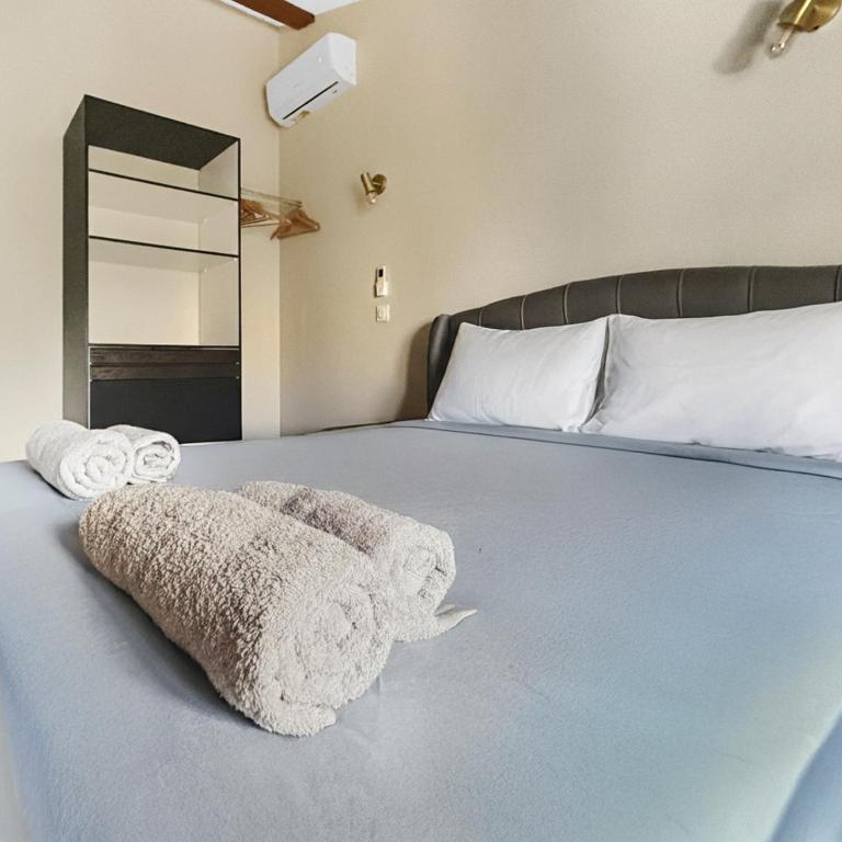 Trois Appartements central et authentique à Canet-en-Roussillon - Three-Bedroom Apartment - 22