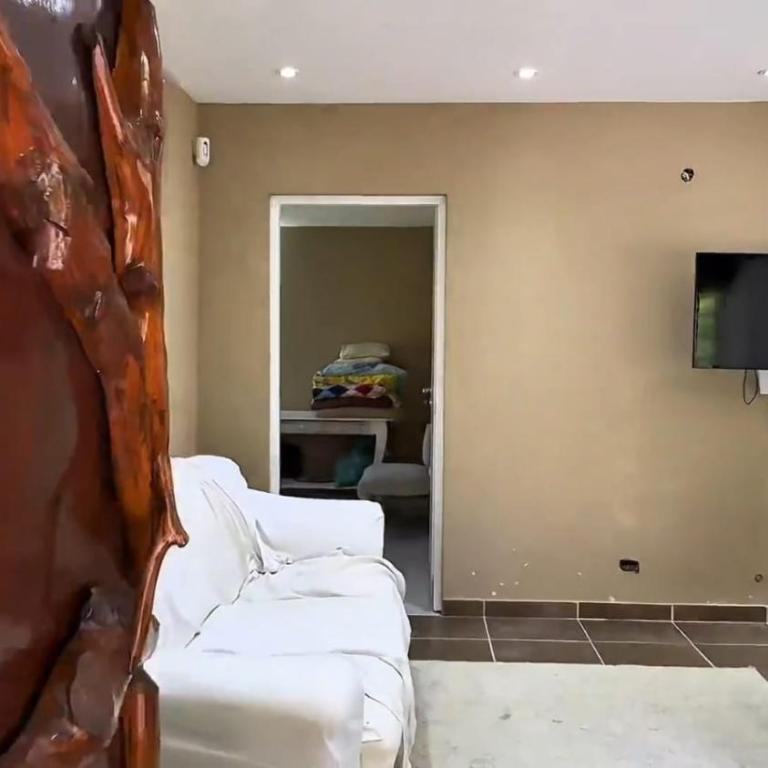 Cálido y hermoso departamento Roberto - Apartamento de 2 dormitorios - 4