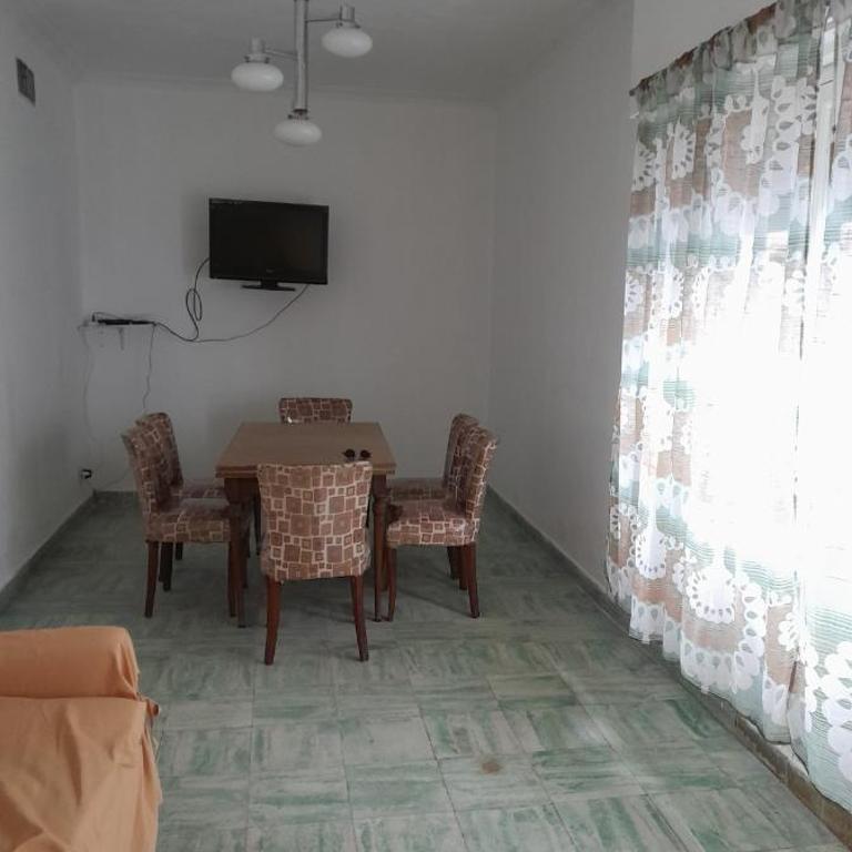 Casa comoda - Three-Bedroom House - 6