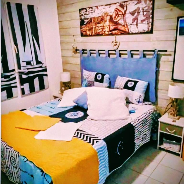 MOM' Blue Paradise Front De Mer 3 étoiles 61 m2 CAP'Diem 3 Clim - Idéal pr un Séjour de 15j ou plus ! Wifi, lit 160 - 4è Ascenseur, Parking, Piscine, Pétanque, Ping-pong - Pistes cyclables - Golf & Tennis à 10 mn - Apartment with Sea View - 53