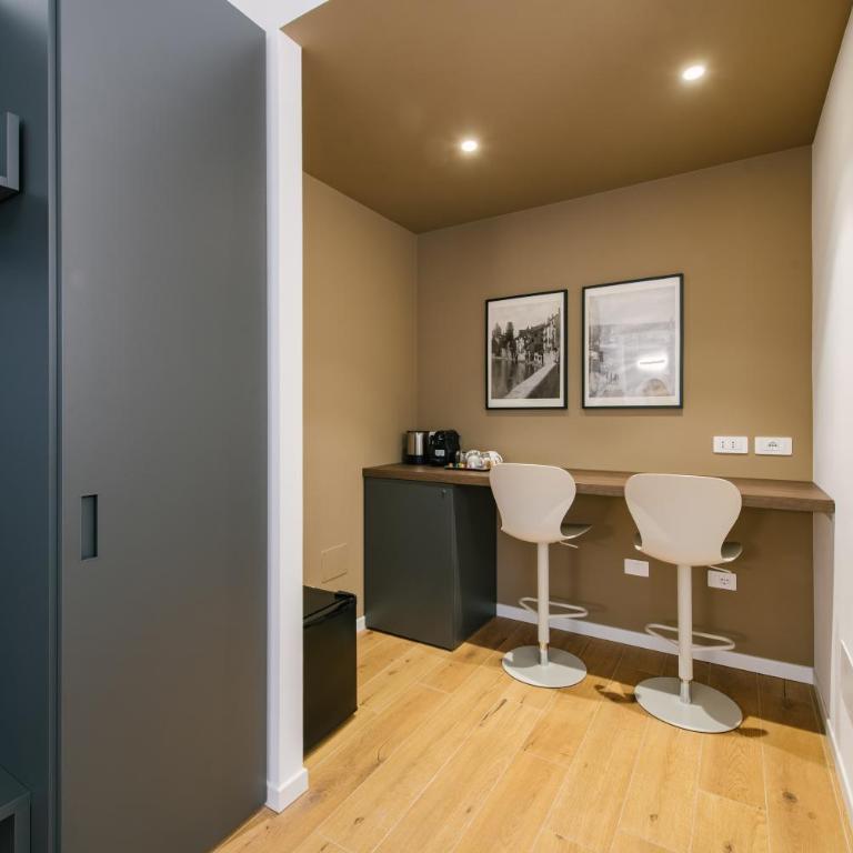 Leoni Suites - Camera Tripla Comfort - 5