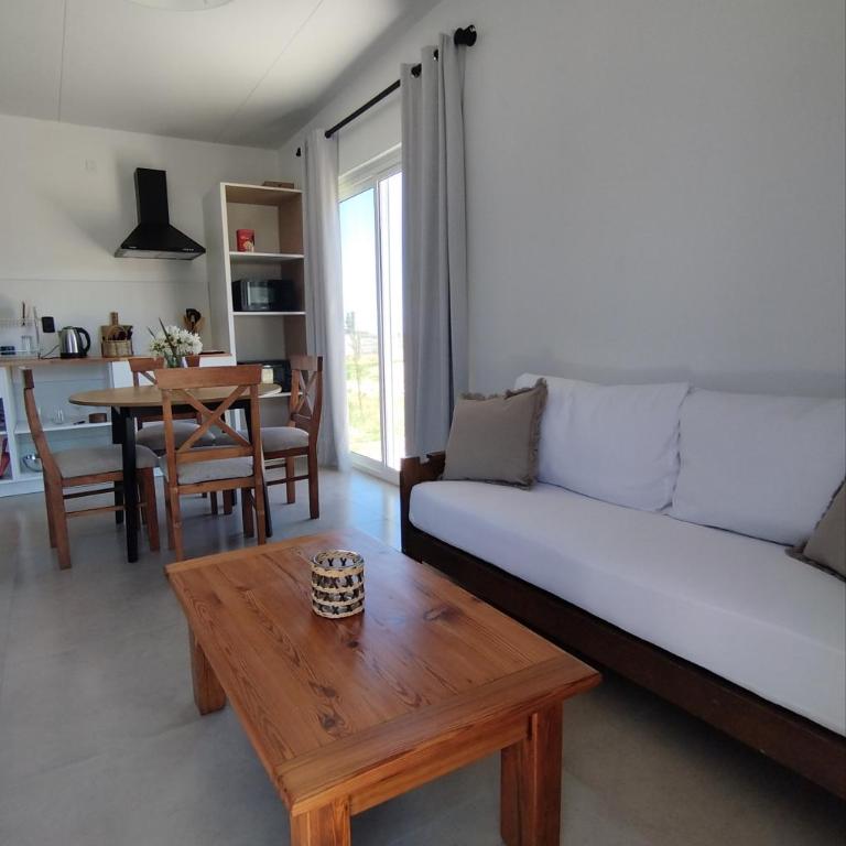 Amelia - One-Bedroom House - 6