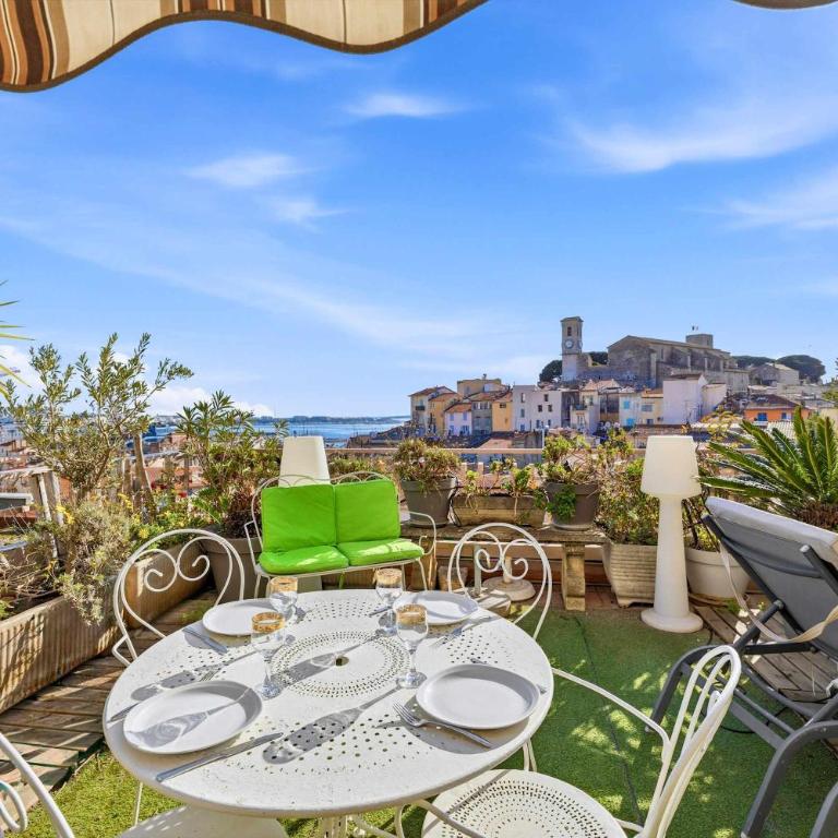 Jardin Suquet - Appartement panoramique Grande terrasse vue sur mer & Palais - Apartment - 38