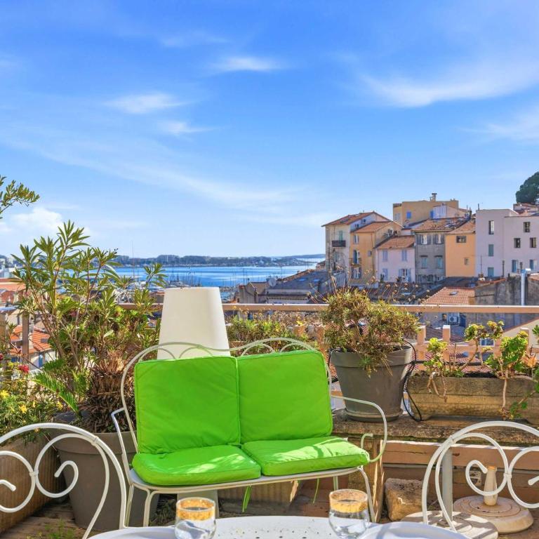 Jardin Suquet - Appartement panoramique Grande terrasse vue sur mer & Palais - Apartment - 56