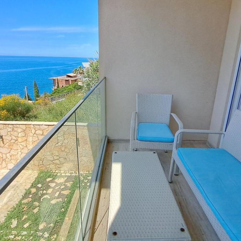 Yourhome beach first line - Studio with Balcony - 6
