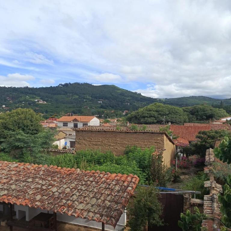 Casa independiente céntrica - Three-Bedroom House - 27
