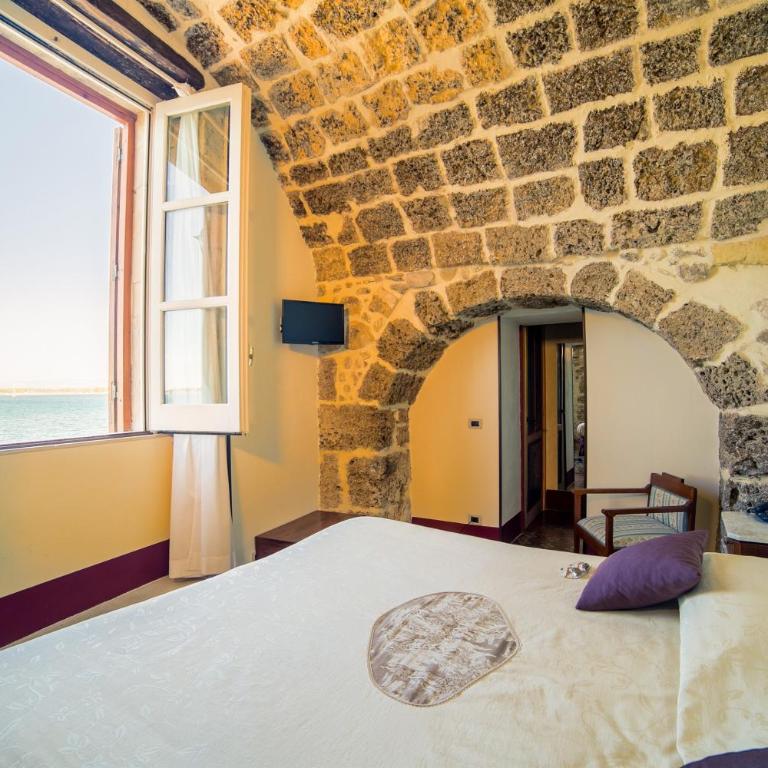Hotel Henry's House - Camera Matrimoniale con Vista Mare - 4