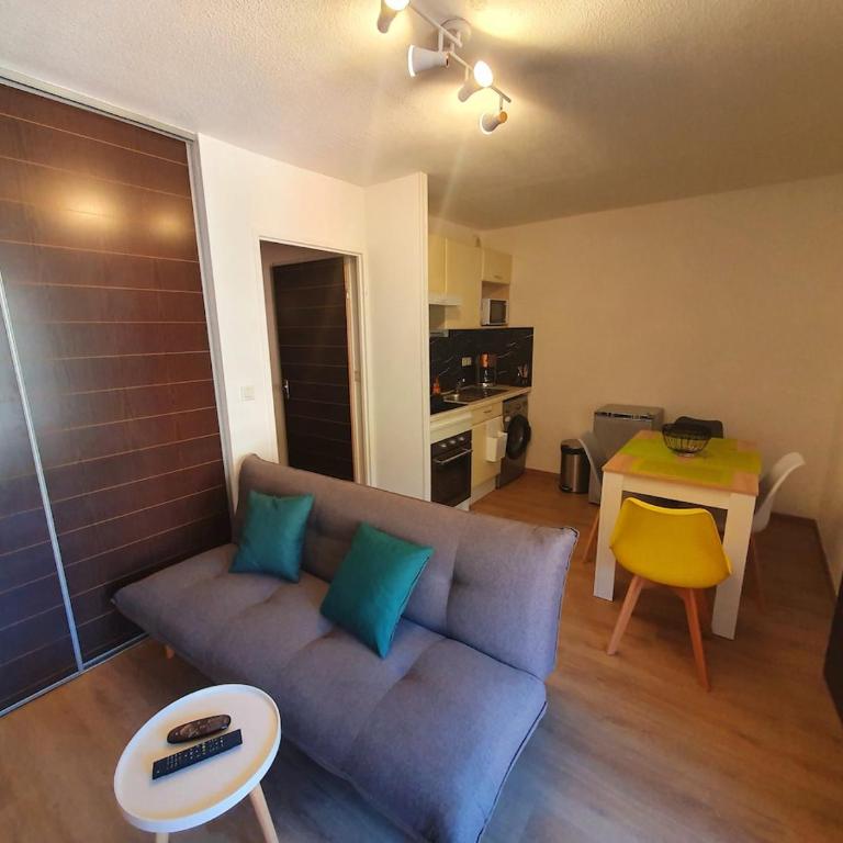 Appart Cozy with private parking wifi - Appartement 1 Chambre - 9