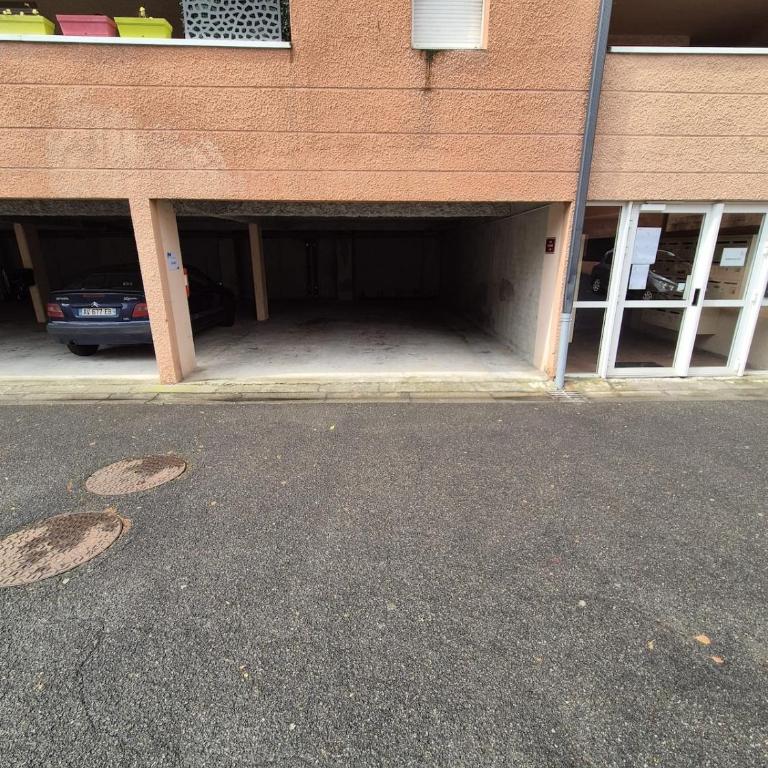 Appart Cozy with private parking wifi - Appartement 1 Chambre - 13