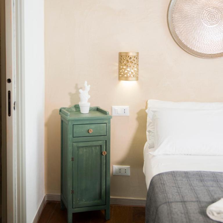 Profumo Antico - Luxury Guesthouse by STHEY - Camera Queen con Balcone - 4