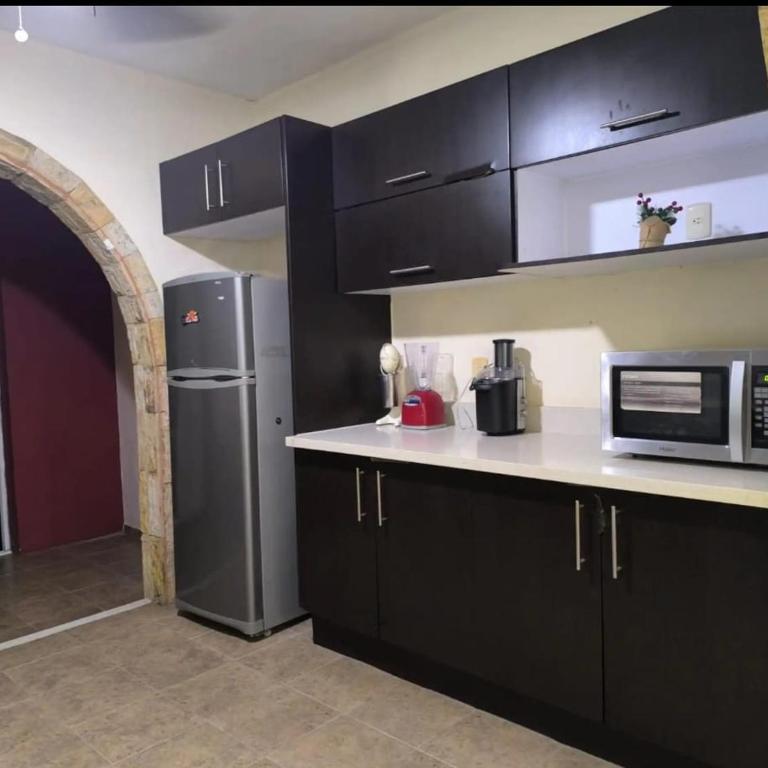 Casa en Merida para 10 l excelente ubicación - Four-Bedroom House - 2