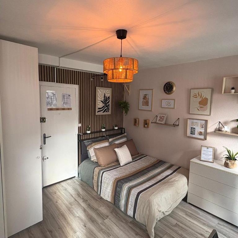 Studio charmant à 3 min du métro Place de Clichy - Appartement 1 Chambre - 4