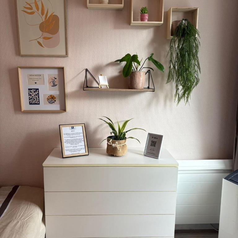 Studio charmant à 3 min du métro Place de Clichy - Appartement 1 Chambre - 16
