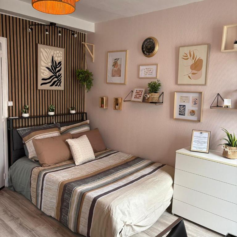 Studio charmant à 3 min du métro Place de Clichy - Appartement 1 Chambre - 2