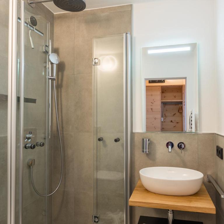 Bergzeit - Hotel & Appartements - Standard Doppelzimmer - 14