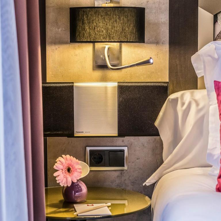 Leonardo Hotel Barcelona Las Ramblas - Deluxe Double Room - 10