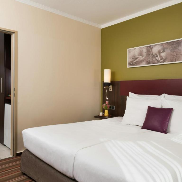 Leonardo Hotel & Residenz München - Superior Double or Twin Room - 5