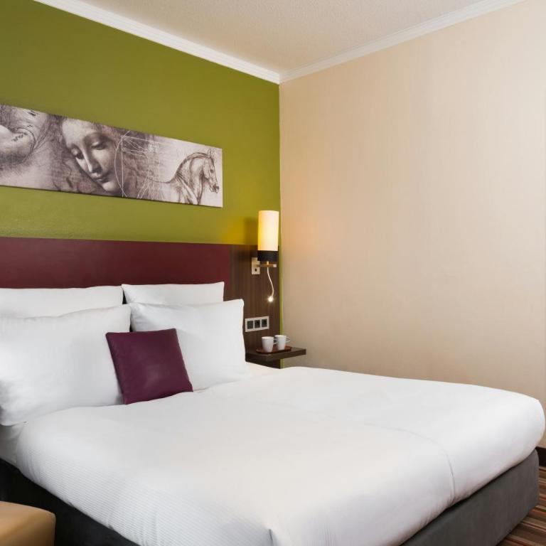 Leonardo Hotel & Residenz München - Comfort Double or Twin Room - 4