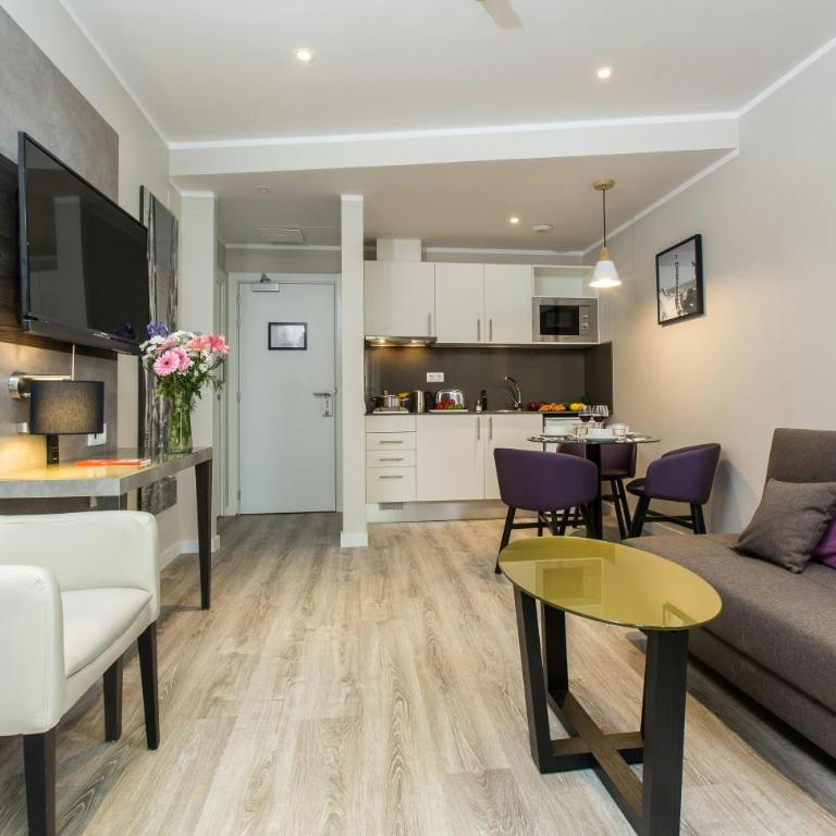 Leonardo Boutique Hotel Barcelona Sagrada Familia - Suite (2 adultos) - 11