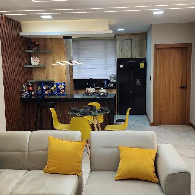 MODERNO LOFT en LOJA, cerca a la UTPL, PUERTA de la CIUDAD - Two-Bedroom Apartment - 4