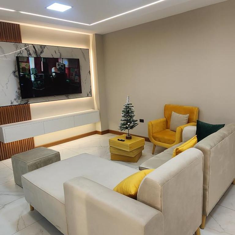 MODERNO LOFT en LOJA, cerca a la UTPL, PUERTA de la CIUDAD - Two-Bedroom Apartment - 11