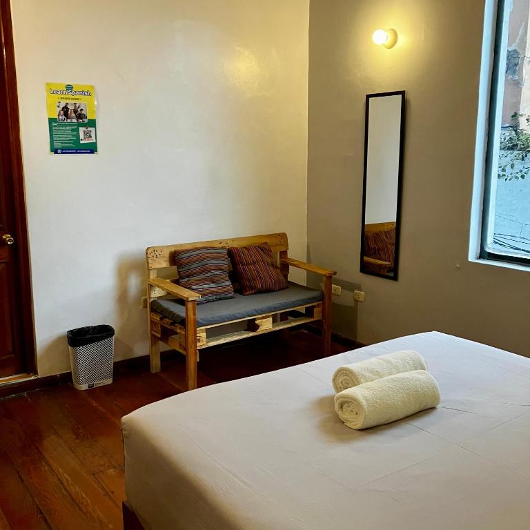 Econunay Hostels - Deluxe Room - 7