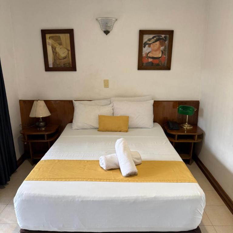 Hotel Balcones De Malibu - Double Room - 6