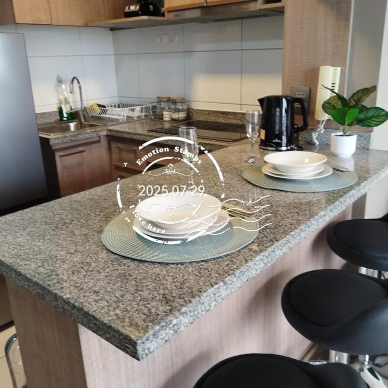 Airport and Terminal close to everything - One-Bedroom Apartment - 3