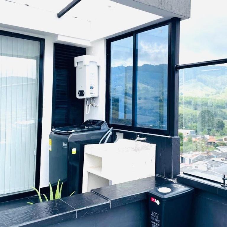 Penthouse con jacuzzi y vistas en Santa Rosa - Three-Bedroom Apartment - 33