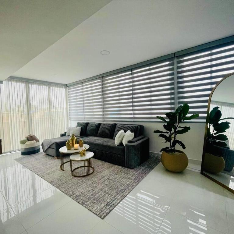 Penthouse con jacuzzi y vistas en Santa Rosa - Three-Bedroom Apartment - 49