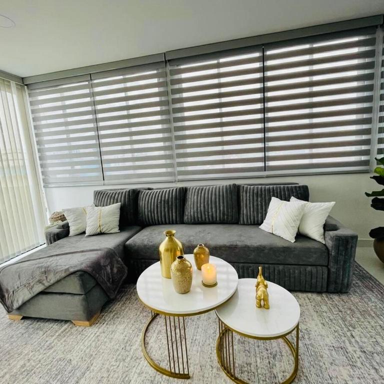 Penthouse con jacuzzi y vistas en Santa Rosa - Three-Bedroom Apartment - 54