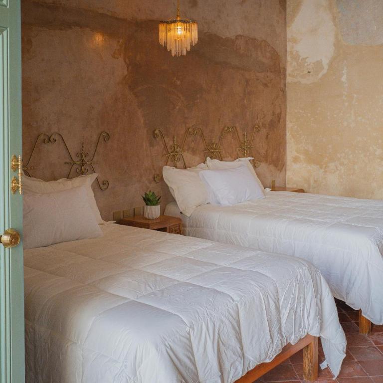 Cien Sueños Hotel Boutique - Deluxe Queen Room with Two Queen Beds - 18