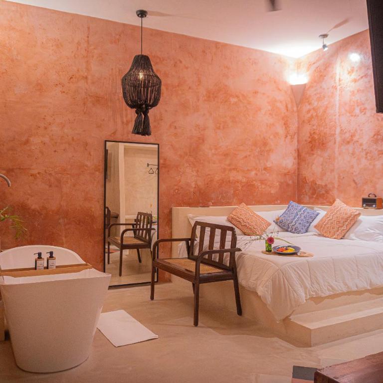 Cien Sueños Hotel Boutique - Suite with Pool View - 1