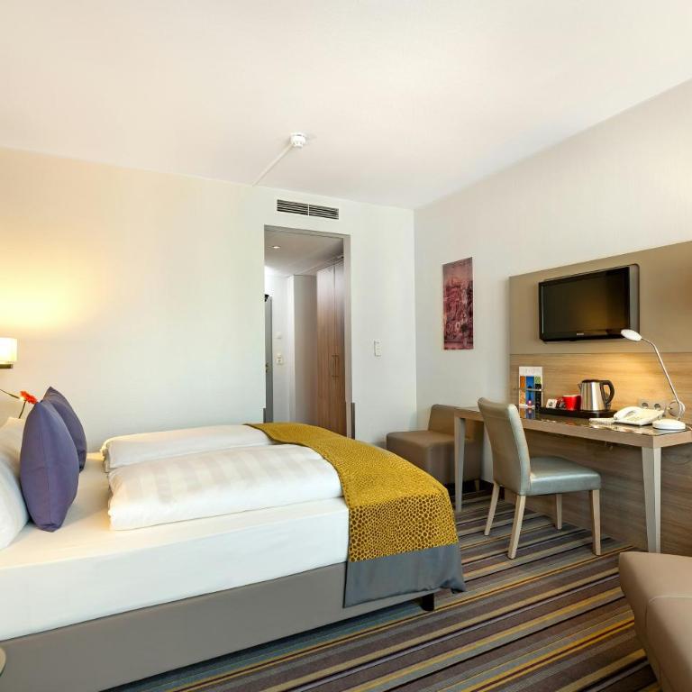 Leonardo Hotel Munich City North - Superior Twin Room - 4