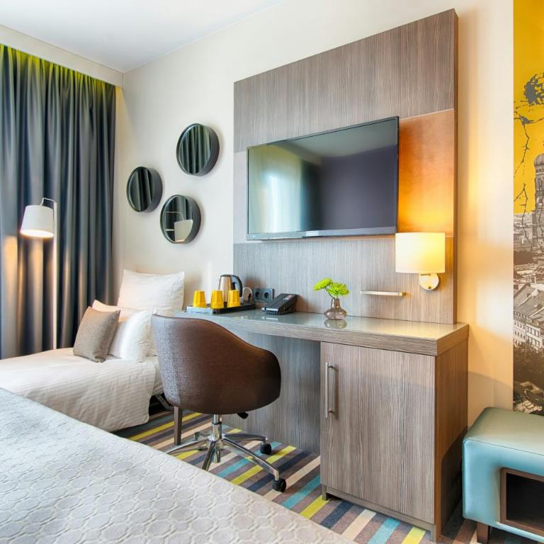 Leonardo Hotel Munich City East - Comfort Triple Room - 1
