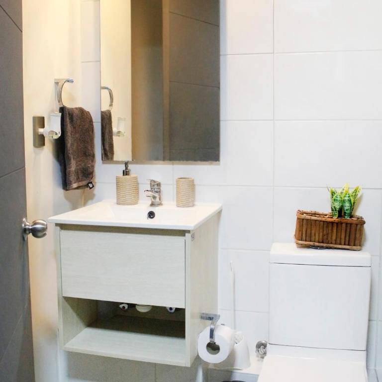 Depto nuevo cerca del Teatro Caupolicán y Movistar Arena - One-Bedroom Apartment - 58