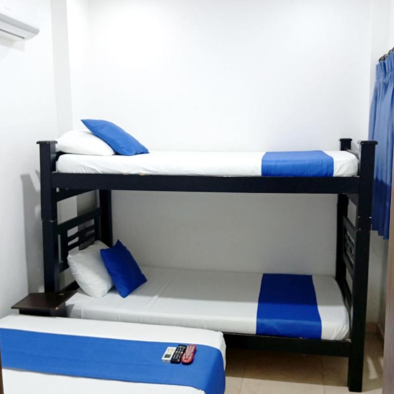 HOTEL SHALOM INN - Habitación Cuádruple Estándar - 4