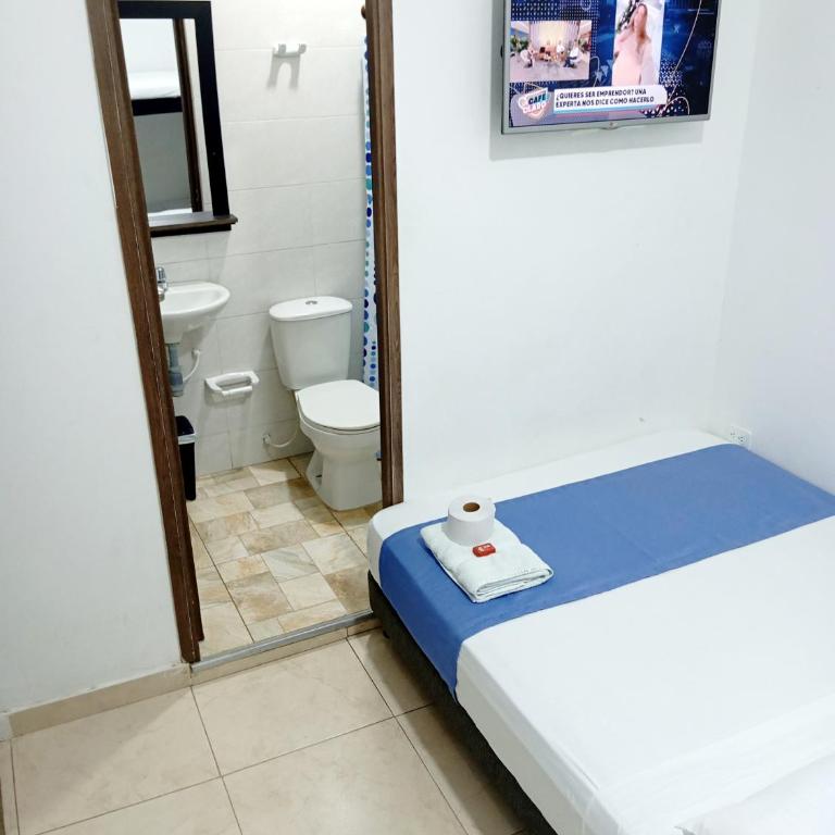 HOTEL SHALOM INN - Habitación Cuádruple Estándar - 1