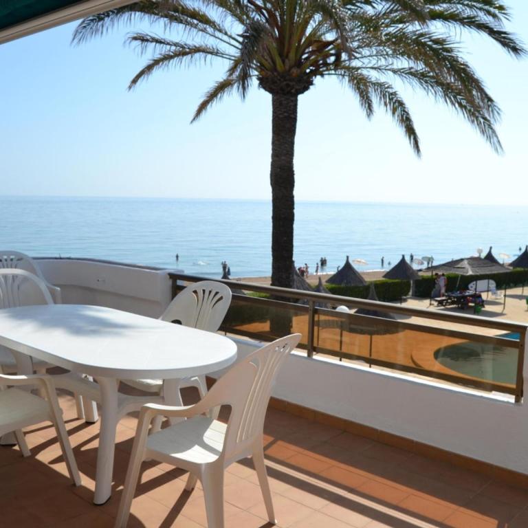 Apartamento frente al mar en Denia - ES-373-8 - Apartamento - 2