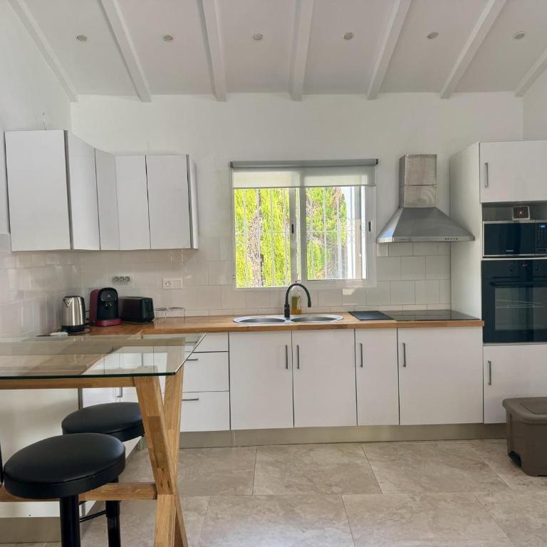 Casa moderna cerca de la playa, piscina, WiFi, aire acondicionado - ES-373-23 - Villa - 12