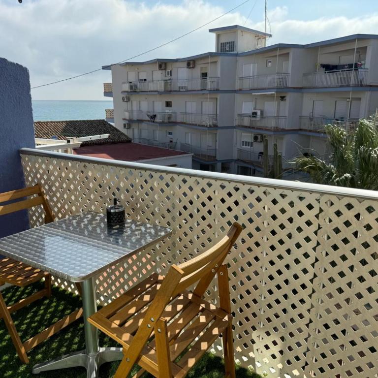 Cómodo apartamento en Denia con aire acondicionado y aparcamiento, cerca de la playa - ES-373-57 - Apartamento - 1