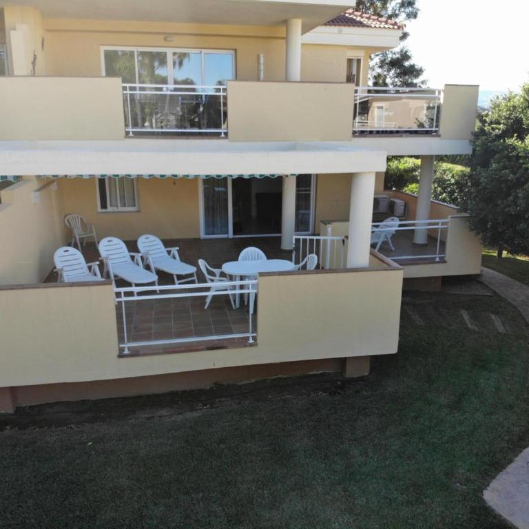Apartamento encantador de 3 habitaciones con terraza y acceso al jardín en Denia - ES-373-39 - Apartamento - 2