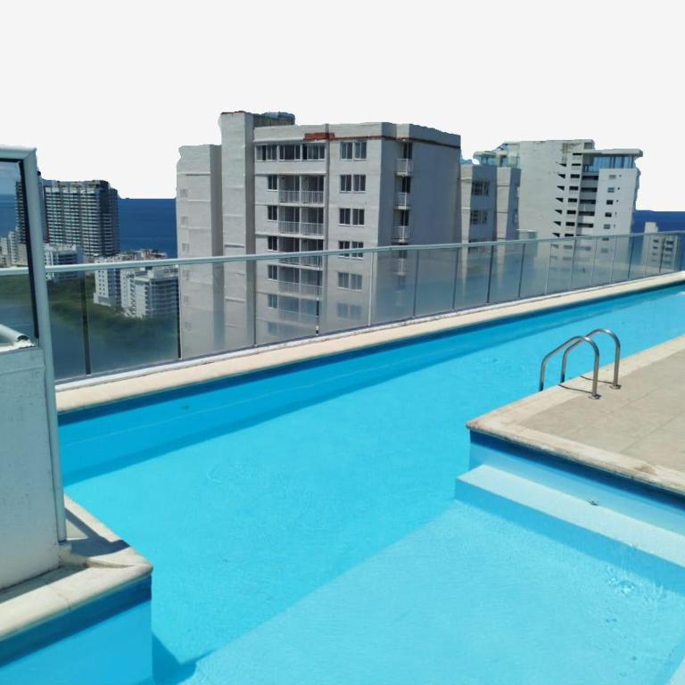 Beach Veronica Luxury Ocean View Apartment - Three-Bedroom Apartment - 7