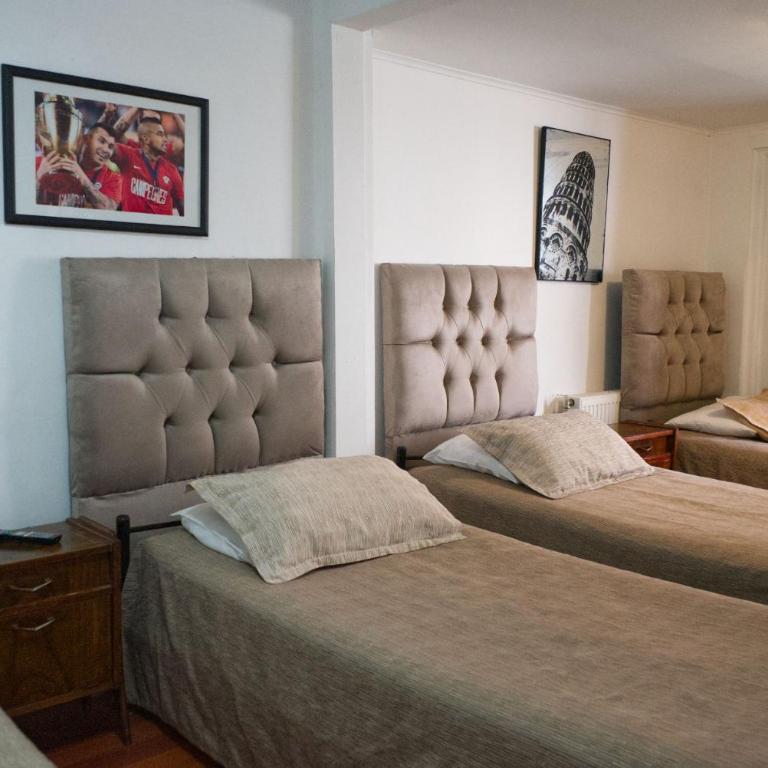 Hostal Estadio Nacional - Economy Quadruple Room - 1