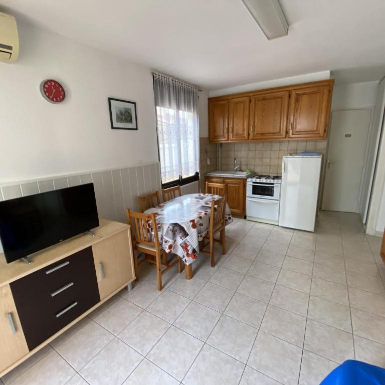 Appartement 3 pièces avec Parking et Climatisation - FR-1-837-93 - Appartamento - 3