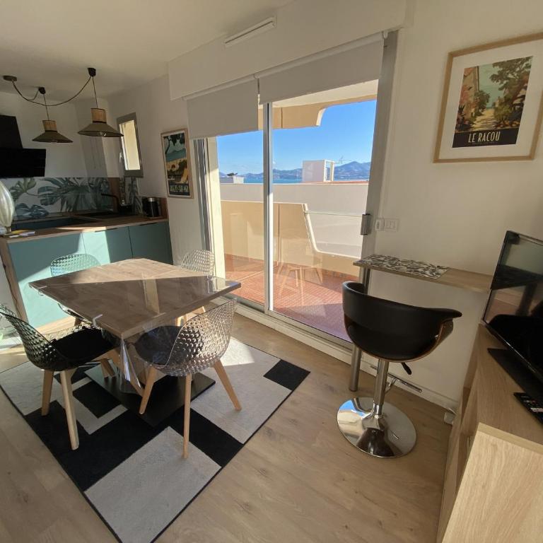 À louer : Appartement cosy pour 2 à Argelès-sur-Mer, à 50m de la plage, avec parking - FR-1-837-92 - Apartamento - 4