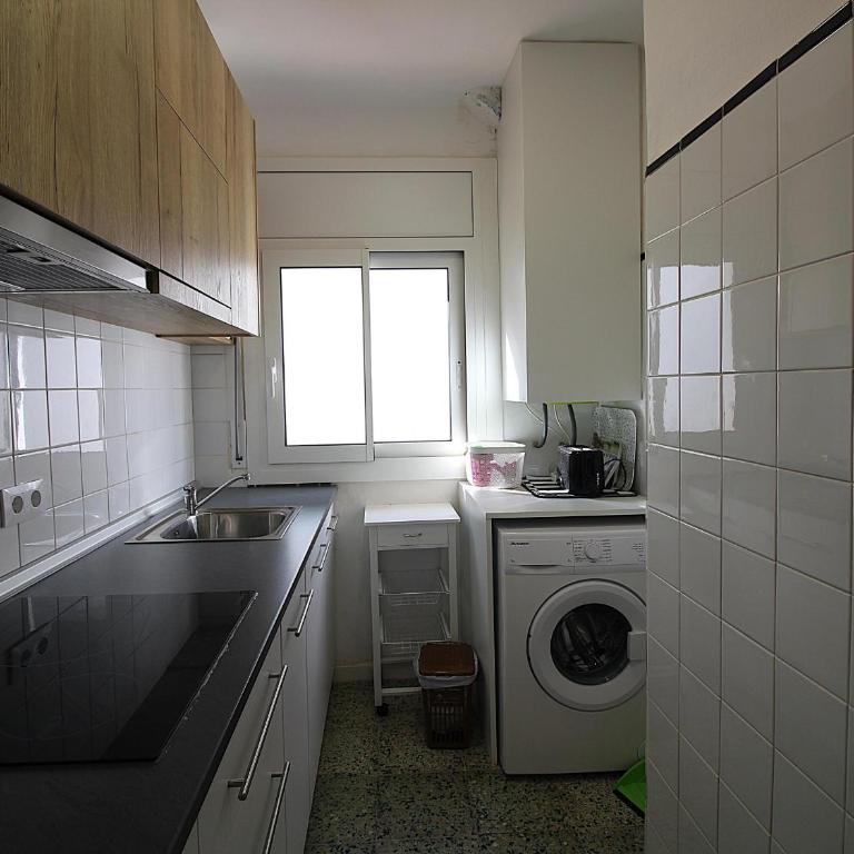 Apartamento PB 4 pers con Terraza y Aparcamiento Cerca Playa - ES-228-209 - Apartamento - 10