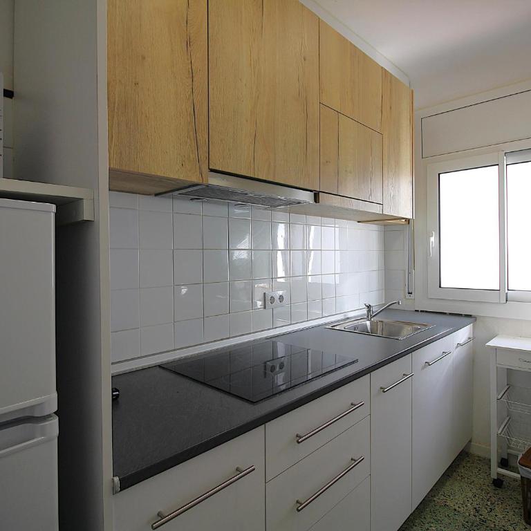 Apartamento PB 4 pers con Terraza y Aparcamiento Cerca Playa - ES-228-209 - Apartamento - 13