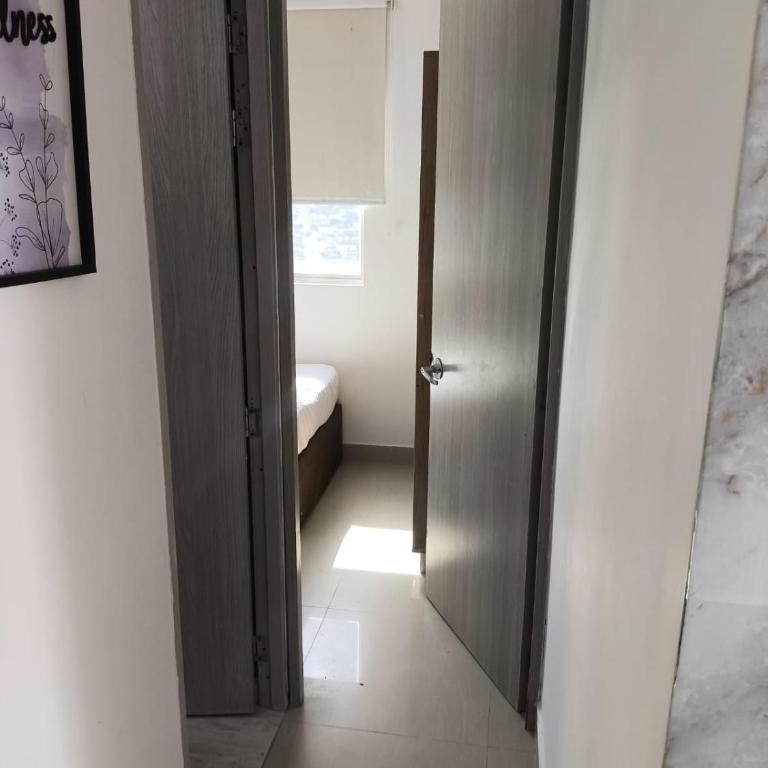 Cartagena 20th Floor with Ocean View - Three-Bedroom Apartment - 4