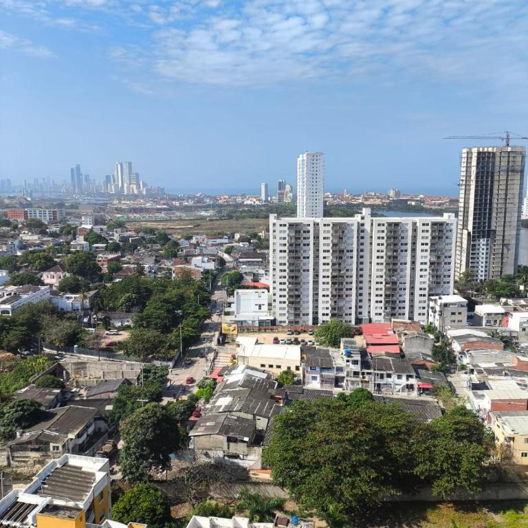 Cartagena 20th Floor with Ocean View - Three-Bedroom Apartment - 21